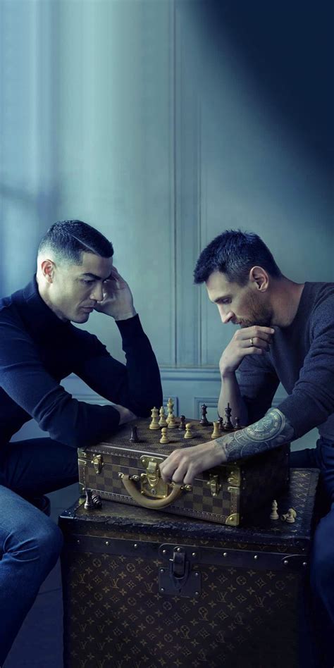 ronaldo and Messi chess photo